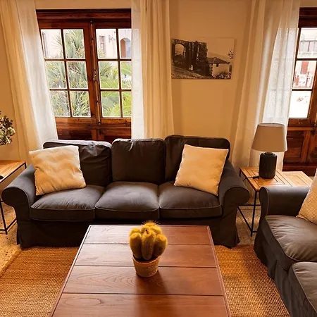Emblematic Canarian House Tatil Evi La Orotava